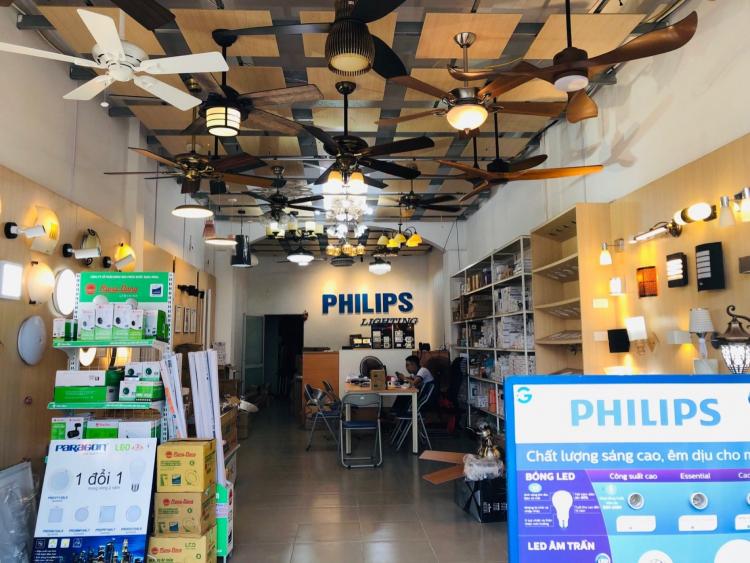 showroom đèn led paragon tại hà nội
